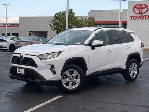2020 Toyota RAV4 XLE
