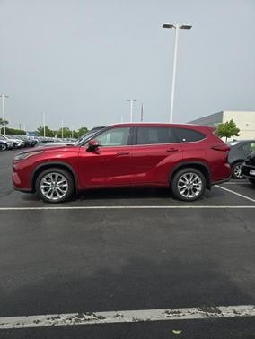 2022 Toyota Highlander Limited