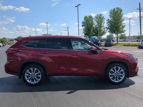 2022 Toyota Highlander Limited