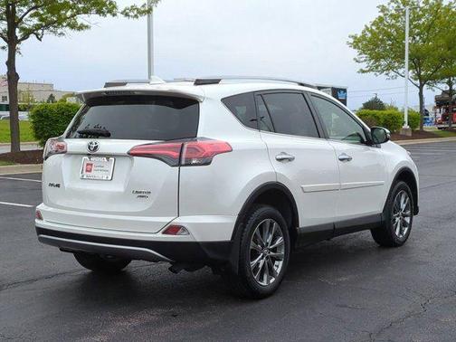 Blizzard Pearl 2018 Toyota RAV4 Limited