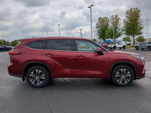 2020 Toyota Highlander XLE