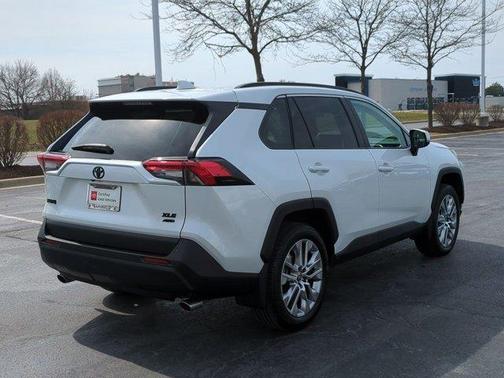 Wind Chill Pearl 2025 Toyota RAV4 XLE Premium