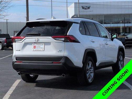 2025 Toyota RAV4 Hybrid SE