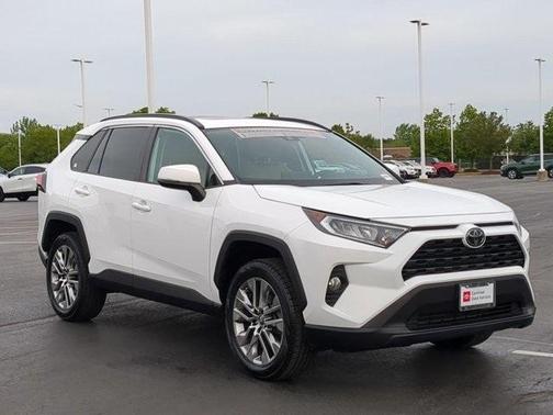 2019 Toyota RAV4 XLE Premium