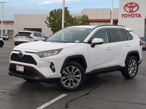 2019 Toyota RAV4 XLE Premium