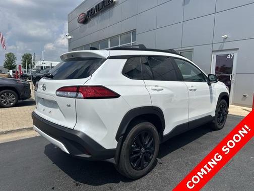 2025 Toyota Corolla Cross LE
