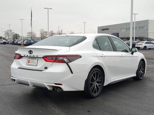 2024 Toyota Camry SE