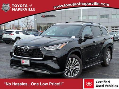 Midnight Black Metallic 2025 Toyota Highlander Platinum