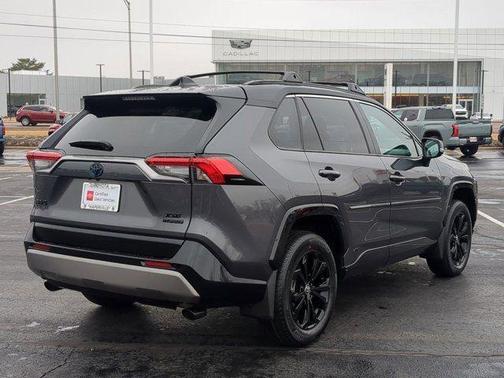 2024 Toyota RAV4 Hybrid SE