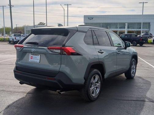 2023 Toyota RAV4 XLE