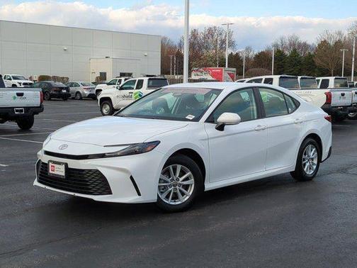 Ice Cap 2026 Toyota Camry LE