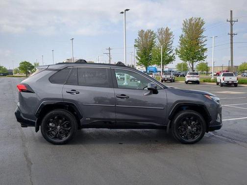 2024 Toyota RAV4 Hybrid SE