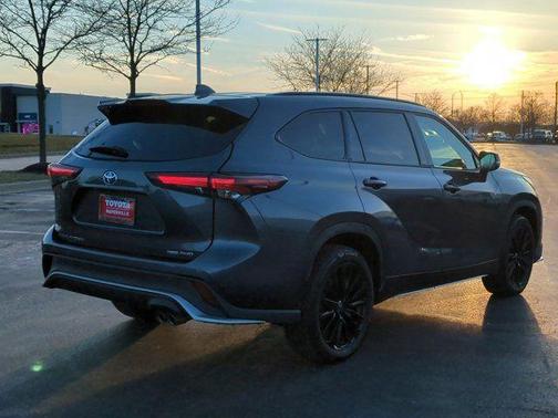 2024 Toyota Highlander XSE