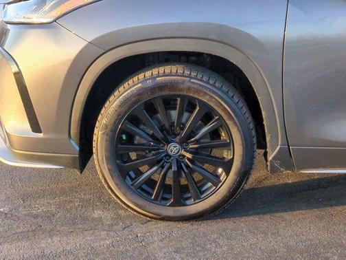 2024 Toyota Highlander XSE