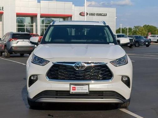 2023 Toyota Highlander Platinum