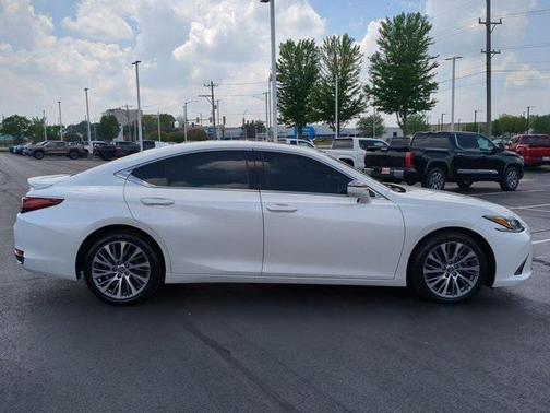 2021 Lexus ES 250 Base