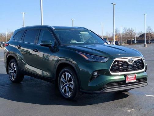 2023 Toyota Highlander XLE