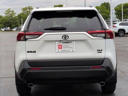 Super White 2020 Toyota RAV4 XLE