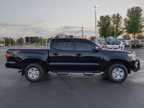 2022 Toyota Tacoma SR
