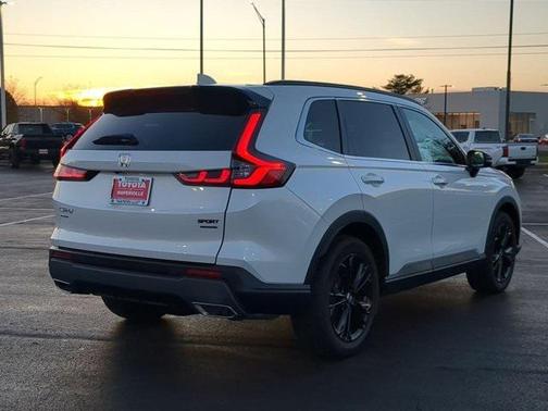 2024 Honda CR-V Hybrid Sport Touring AWD