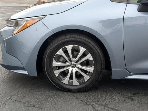 2022 Toyota Corolla Hybrid LE