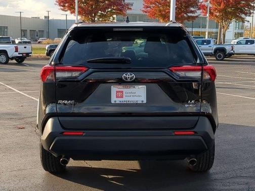 2025 Toyota RAV4 Hybrid SE
