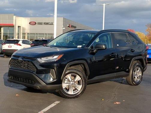 2025 Toyota RAV4 Hybrid SE