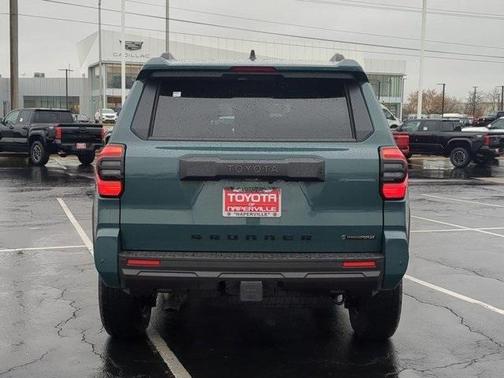 2025 Toyota 4Runner TRD Off Road