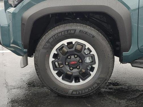 2025 Toyota 4Runner TRD Off Road