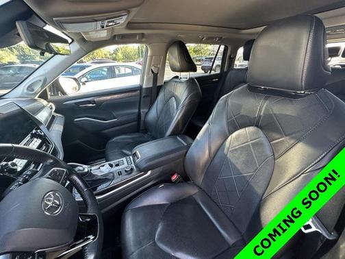2021 Toyota Highlander Platinum