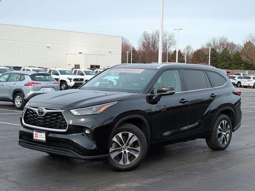 2024 Toyota Highlander XLE