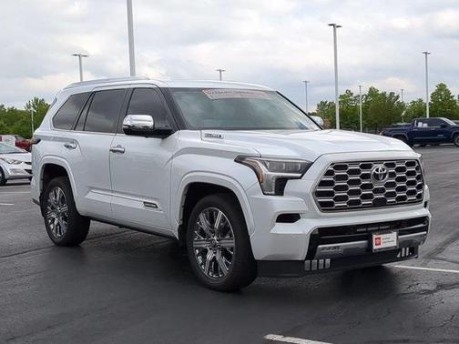 2025 Toyota Sequoia Base