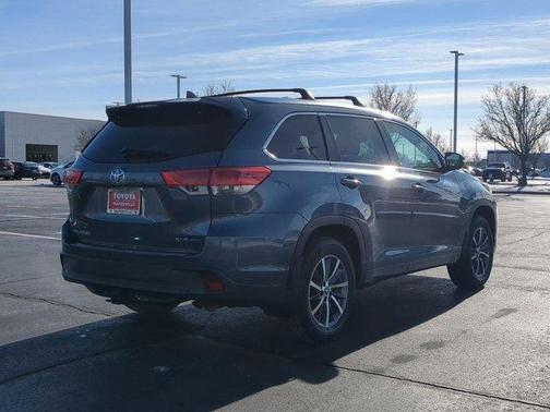 2017 Toyota Highlander XLE