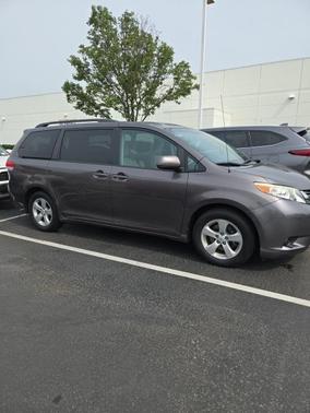 2012 Toyota Sienna LE