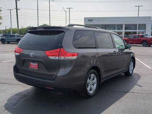 2012 Toyota Sienna LE