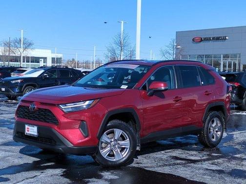 2022 Toyota RAV4 XLE