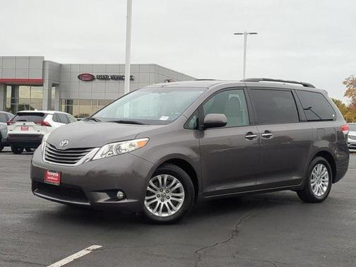 2011 Toyota Sienna XLE