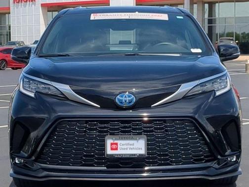 2024 Toyota Sienna XSE 7 Passenger