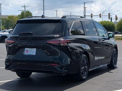 2024 Toyota Sienna XSE 7 Passenger