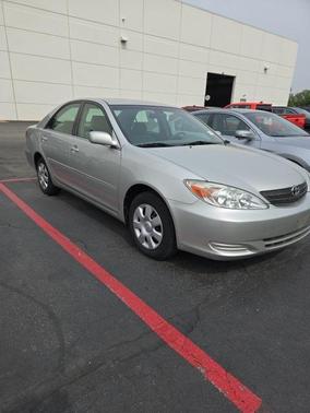2004 Toyota Camry LE