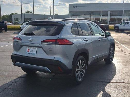 2024 Toyota Corolla Cross XLE
