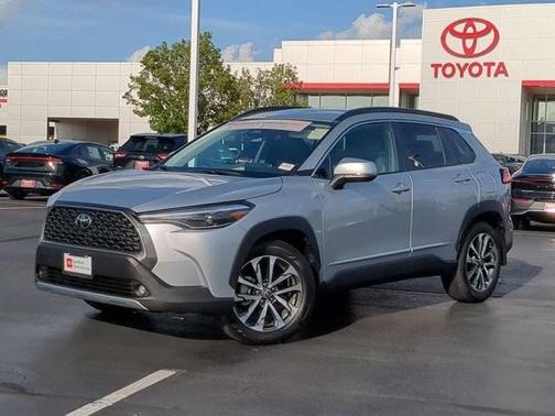 2024 Toyota Corolla Cross XLE