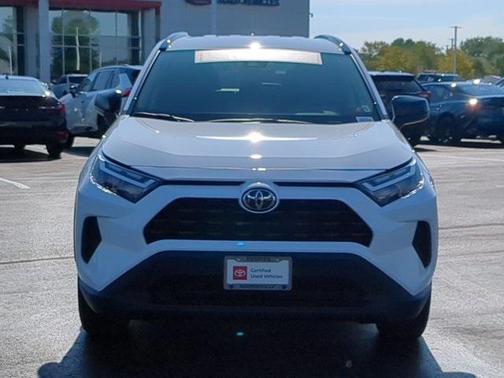 2025 Toyota RAV4 Hybrid LE