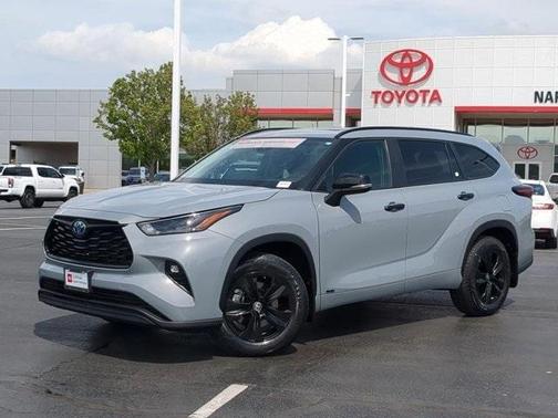 2024 Toyota Highlander Hybrid XLE
