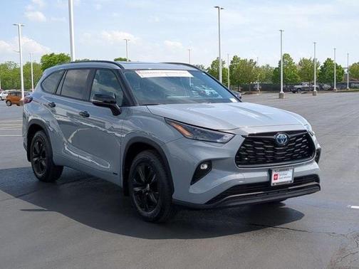2024 Toyota Highlander Hybrid XLE