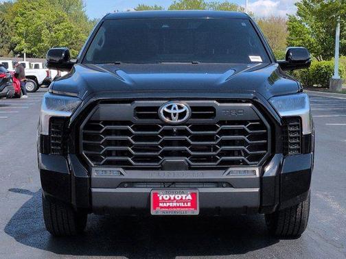 Midnight Black Metallic 2022 Toyota Tundra SR5