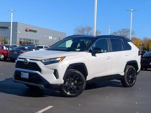 2025 Toyota RAV4 Hybrid SE