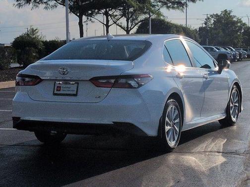 White 2022 Toyota Camry LE