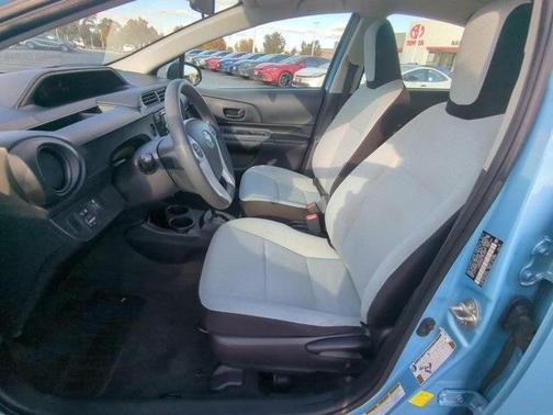 2015 Toyota Prius c One