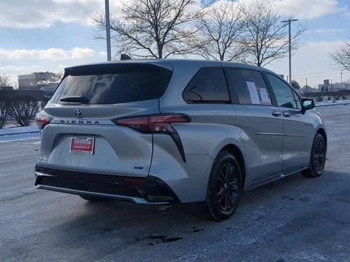 2025 Toyota Sienna XSE 7 Passenger